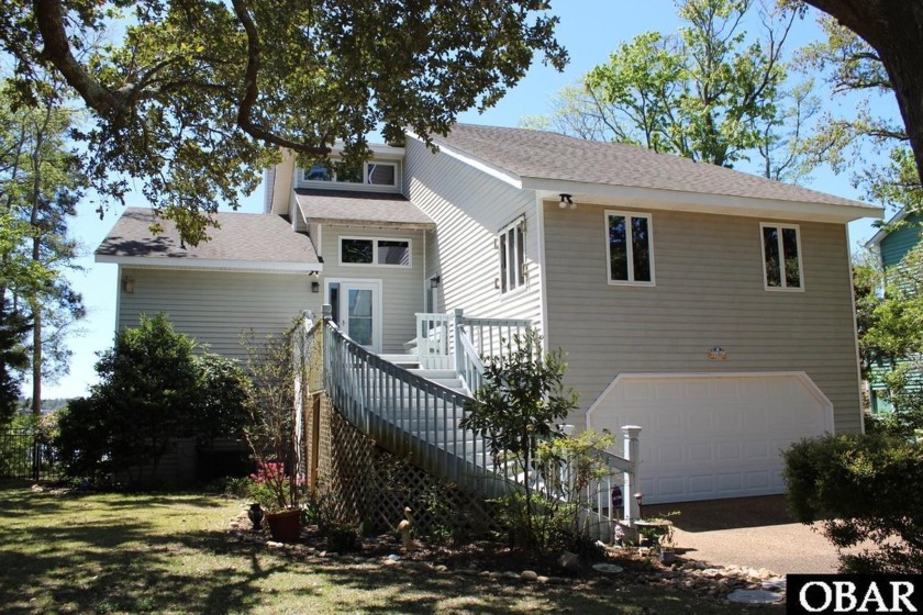 Location-Location! Attention Waterfront Lovers, Fisherman - Beach Home for sale in Kill Devil Hills, North Carolina on Beachhouse.com