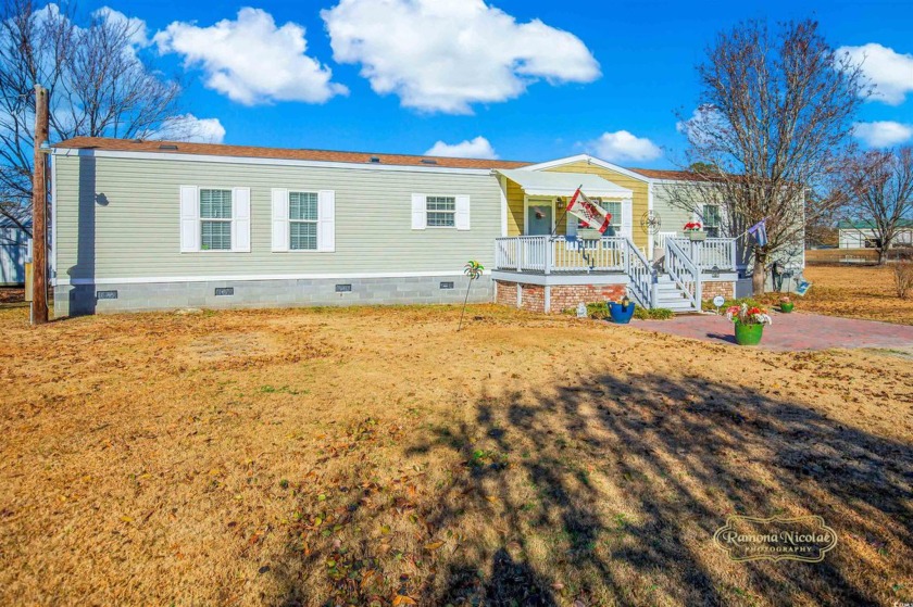 Enjoy this 3-bedroom 2 bath home with NO HOA, nestled in Little - Beach Home for sale in Little River, South Carolina on Beachhouse.com