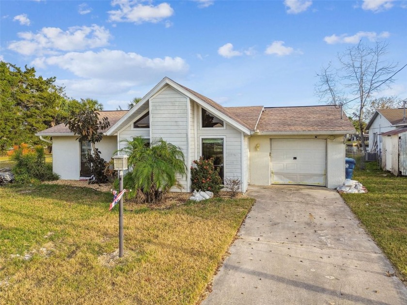 Discover this DIRECT WATERFRONT 2-bedroom, 1.5 bath home in the - Beach Home for sale in Hernando Beach, Florida on Beachhouse.com