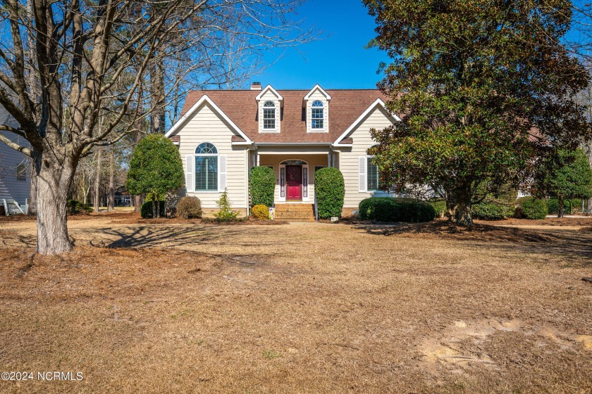 Don't miss this meticulously maintained home in Cypress Landing - Beach Home for sale in Chocowinity, North Carolina on Beachhouse.com