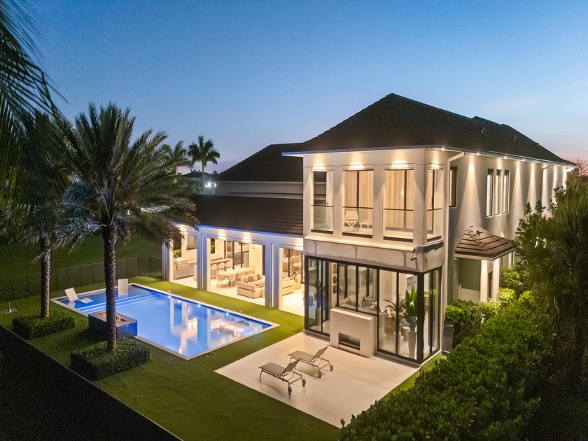 Experience unparalleled luxury at this exclusive residence - Beach Home for sale in Fort Lauderdale, Florida on Beachhouse.com