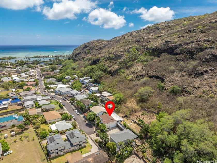 A truly rare opportunity in the heart of Kuliouou! This single - Beach Home for sale in Honolulu, Hawaii on Beachhouse.com