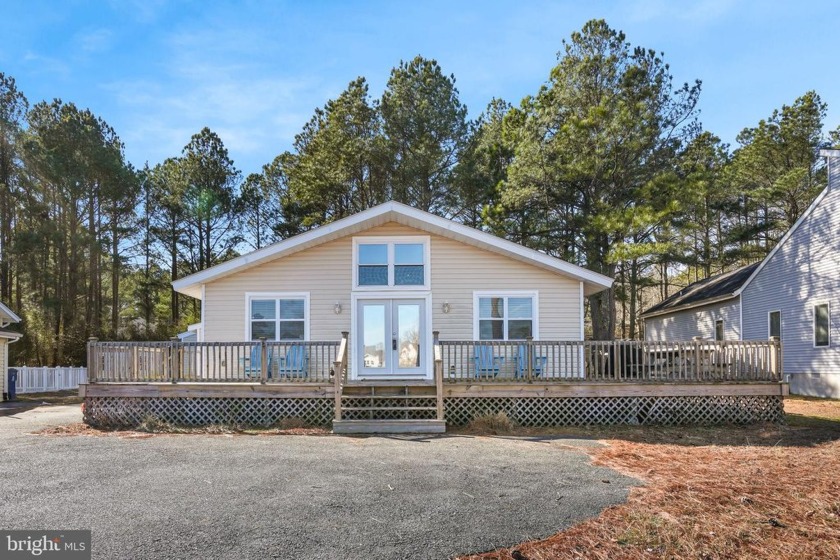 Discover Your Dream Home in Ocean Pines!  Welcome to your serene - Beach Home for sale in Ocean Pines, Maryland on Beachhouse.com