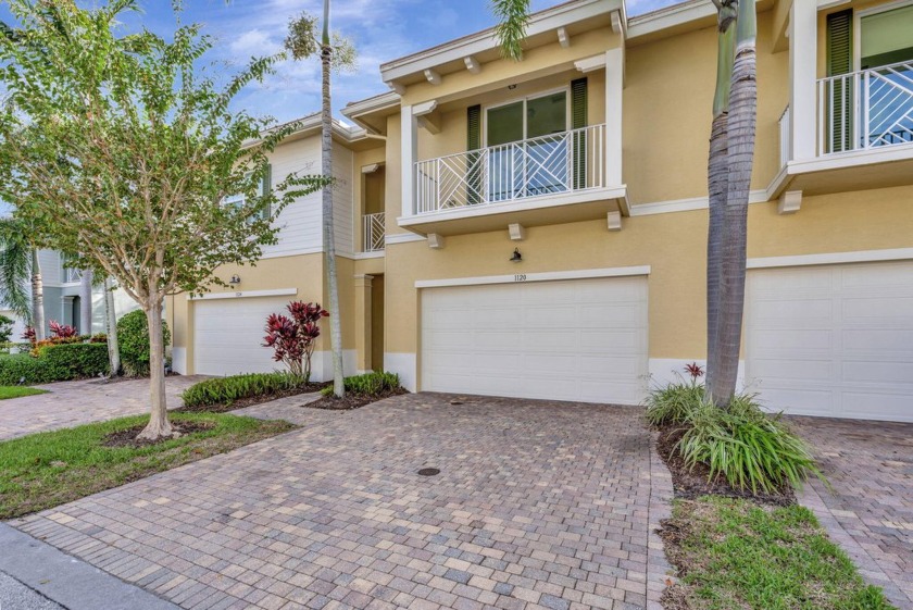 Amazing opportunity to own a spacious, open floor plan townhome - Beach Townhome/Townhouse for sale in Palm Beach Gardens, Florida on Beachhouse.com