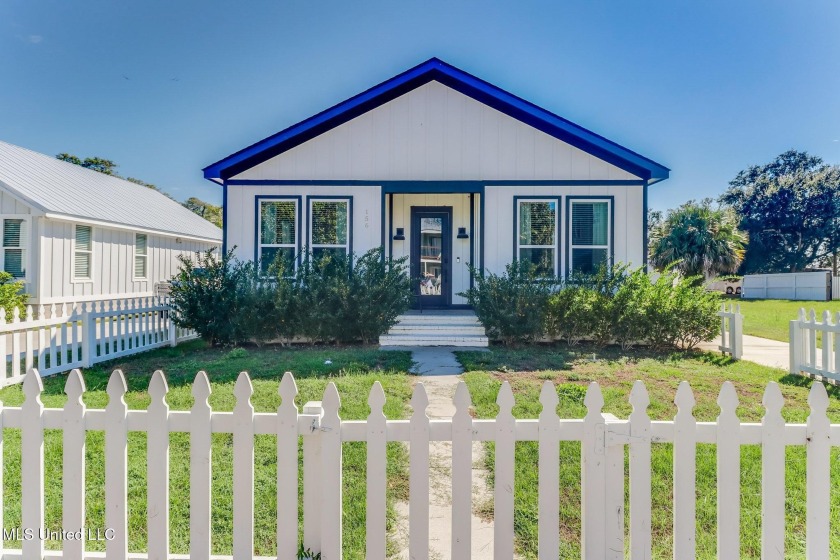 Gorgeous, Trendy Beachside Home - Built in 2021. Step into - Beach Home for sale in Gulfport, Mississippi on Beachhouse.com