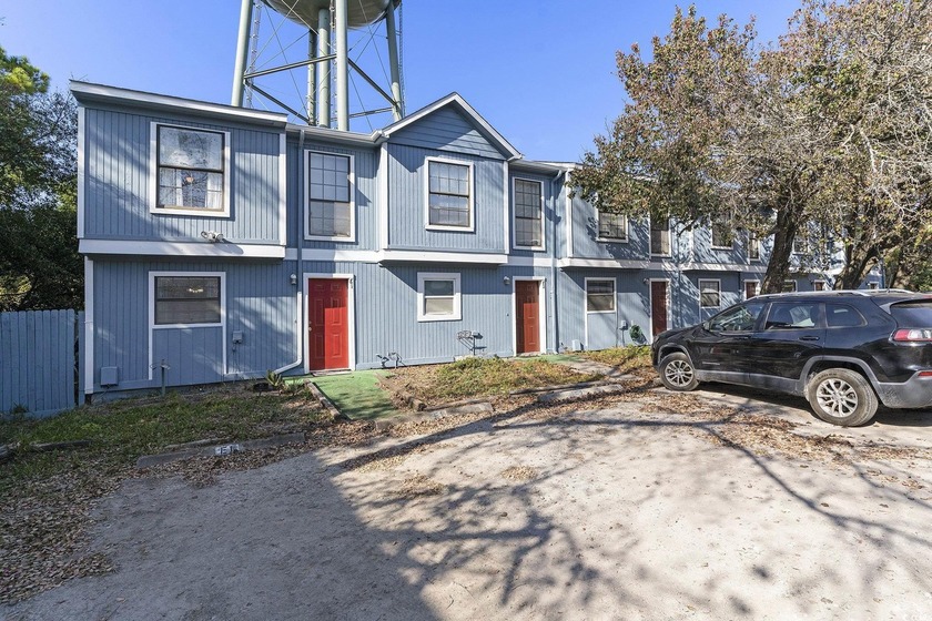 Beachside convenience at its best this 2-bedroom, 1.5 -bath - Beach Condo for sale in Myrtle Beach, South Carolina on Beachhouse.com