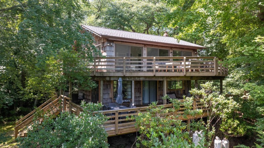 Nestled in the picturesque locale of Southampton, 225 Head of - Beach Home for sale in Water Mill, New York on Beachhouse.com