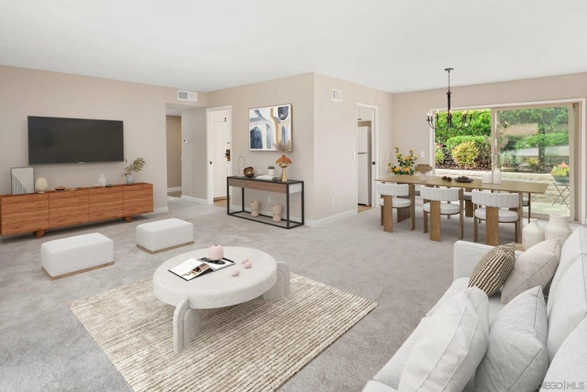 Range Price $575,000-$625,000. This spacious End-Unit functions - Beach Home for sale in San Diego, California on Beachhouse.com