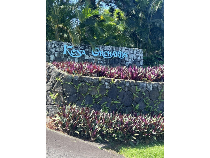 Build your dream home in the *sweet spot* of Kailua- Kona with - Beach Lot for sale in Kailua Kona, Hawaii on Beachhouse.com