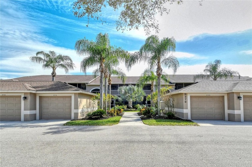 Take a look at this gorgeous property in Heritage Oaks Golf & - Beach Condo for sale in Sarasota, Florida on Beachhouse.com