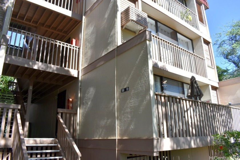 Ground floor unit in the well maintained complex Makaha Valley - Beach Condo for sale in Waianae, Hawaii on Beachhouse.com