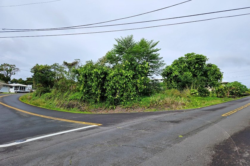 Build Your Dream Home in Kaumana Lani: Corner of Wawai Loop & - Beach Lot for sale in Hilo, Hawaii on Beachhouse.com