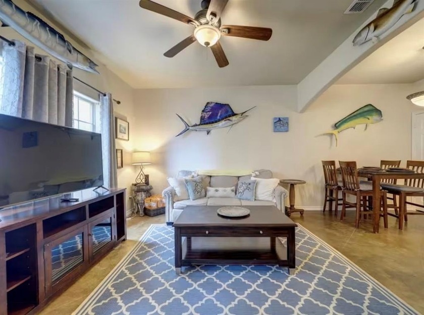 TURNKEY FULLY FURNISHED COASTAL INVESTMENT OPPORTUNITY. This - Beach Condo for sale in Corpus Christi, Texas on Beachhouse.com