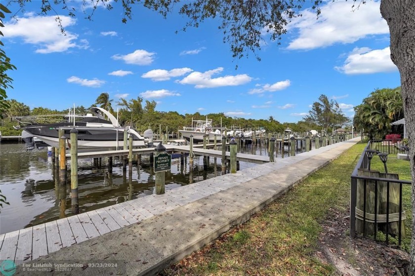 This Hidden gem is a Boater's Paradise! Gorgeous Townhouse is - Beach Townhome/Townhouse for sale in Fort Lauderdale, Florida on Beachhouse.com