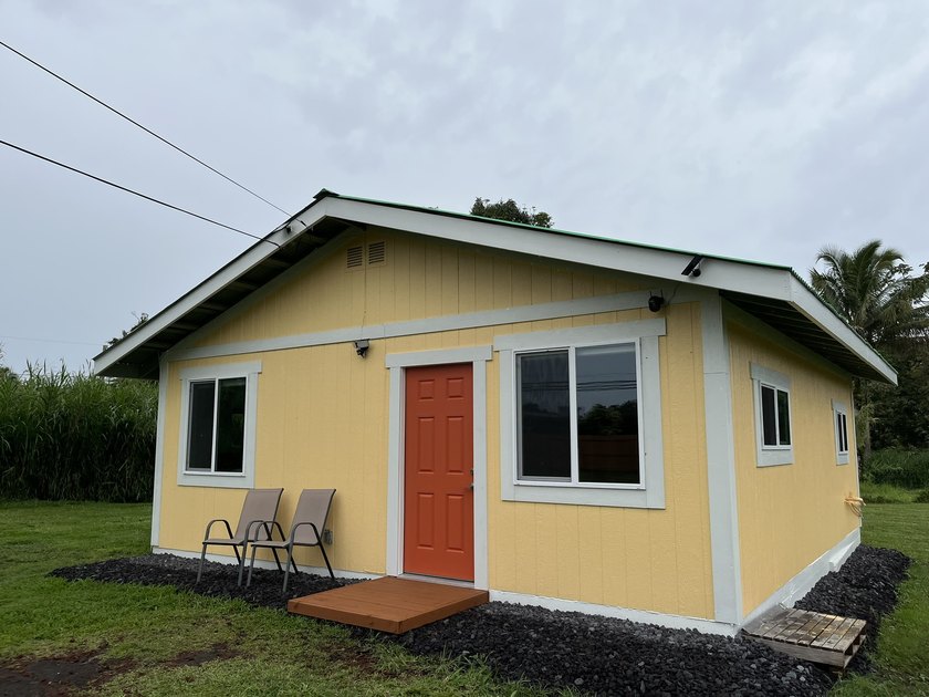 Charming 1 bed / 1 bath fully furnished home situated on nearly - Beach Lot for sale in Pahoa, Hawaii on Beachhouse.com