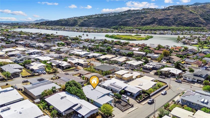 Welcome to 7223 Naohe Street in Hawaii Kai, a beautifully - Beach Home for sale in Honolulu, Hawaii on Beachhouse.com