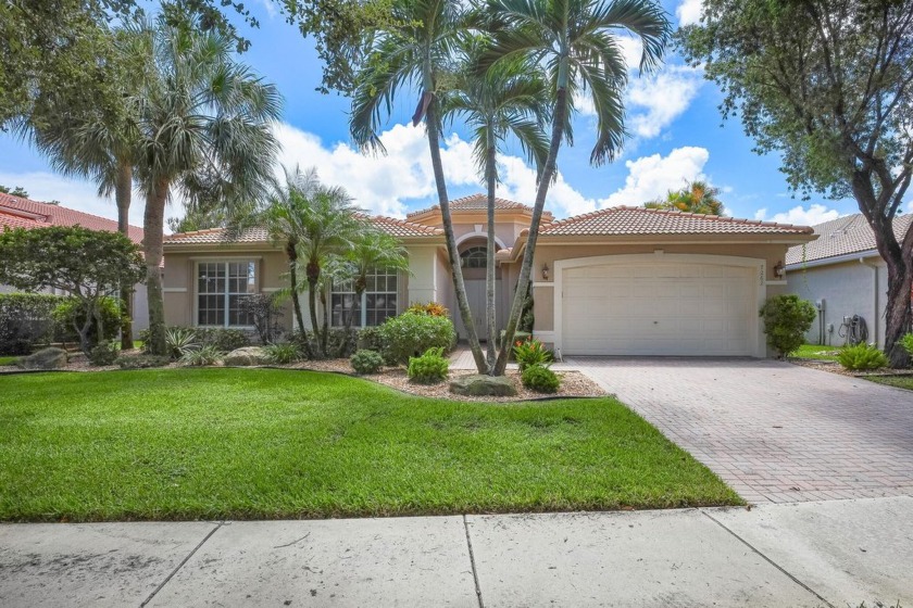 WOW! This meticulously  maintained MADRID ( 3 Bedroom PLUS DEN) - Beach Home for sale in Boynton Beach, Florida on Beachhouse.com