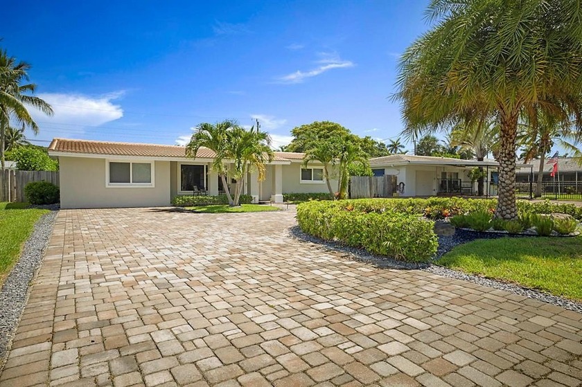 Beautifully renovated 3BR/2BA home in desirable Lake Santa - Beach Home for sale in Pompano Beach, Florida on Beachhouse.com