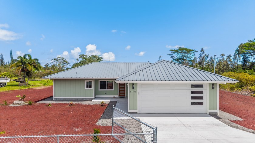 Brand-new 3-bedroom, 2-bath home on a full 1-acre lot in - Beach Home for sale in Keaau, Hawaii on Beachhouse.com