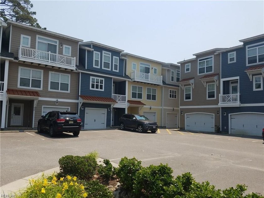 Just blocks from the beach, this 3-story condo in Cypress Walk - Beach Condo for sale in Virginia Beach, Virginia on Beachhouse.com