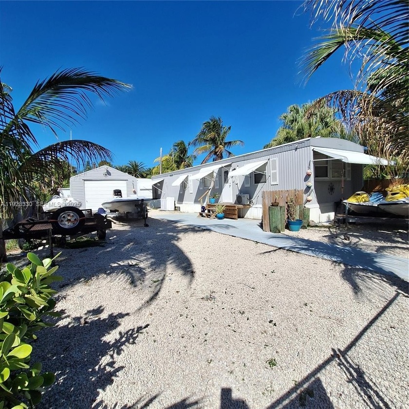 3 Bed / 2 Bath,+ Oversized Detached Garage/Workshop Building - Beach Home for sale in Key Largo, Florida on Beachhouse.com