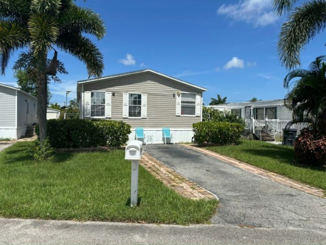 Don't miss the opportunity to see this beautiful home located in - Beach Home for sale in Lake Worth, Florida on Beachhouse.com