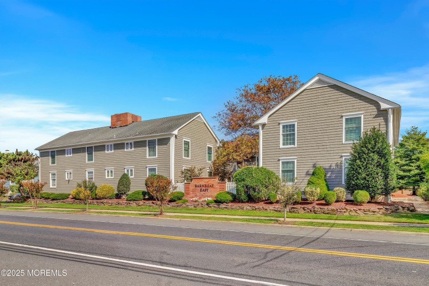 Located in the heart of Bay Head, just a stone's throw away from - Beach Condo for sale in Bay Head, New Jersey on Beachhouse.com