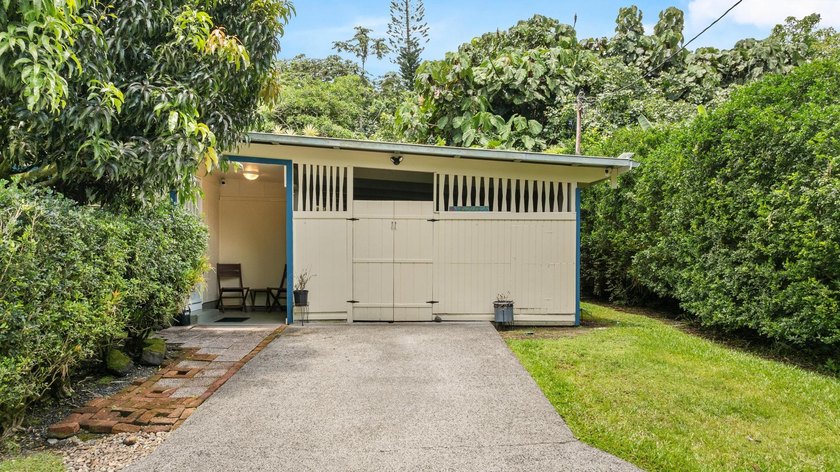 Welcome to your peaceful Hawai'i sanctuary! This charming home - Beach Home for sale in Pahoa, Hawaii on Beachhouse.com