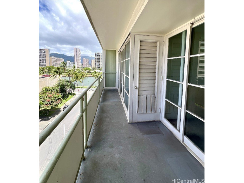 445 Kaiolu Street 705 - Beach Condo for sale in Honolulu, Hawaii on Beachhouse.com