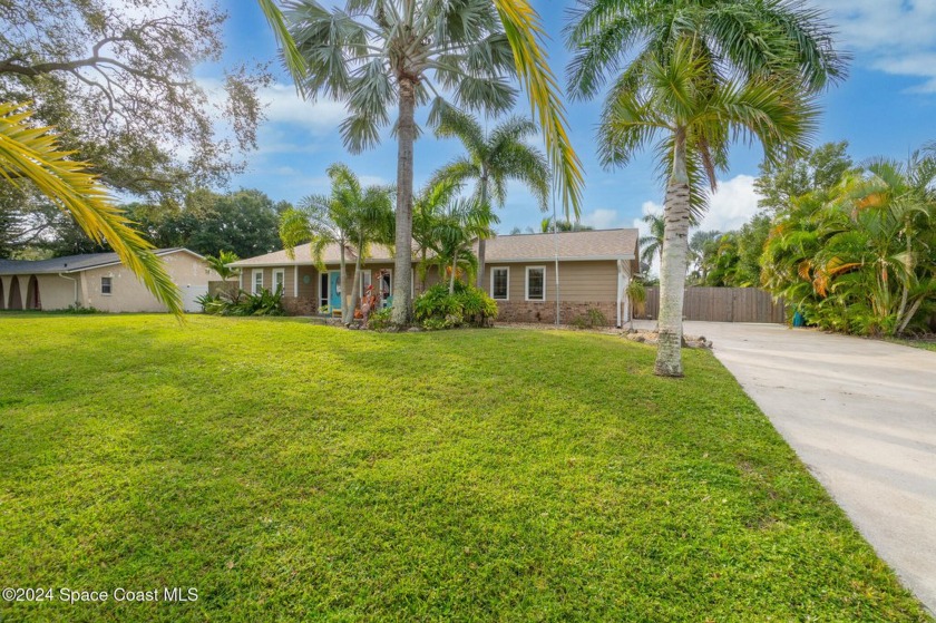 Welcome to your personal Oasis on a cul-de-sac street in South - Beach Home for sale in Merritt Island, Florida on Beachhouse.com