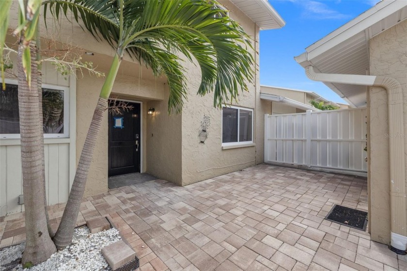 WATERFRONT TOWNHOME! HOA IN PROCESS OF RESTORING GROUND FLOOR TO - Beach Townhome/Townhouse for sale in St. Petersburg, Florida on Beachhouse.com