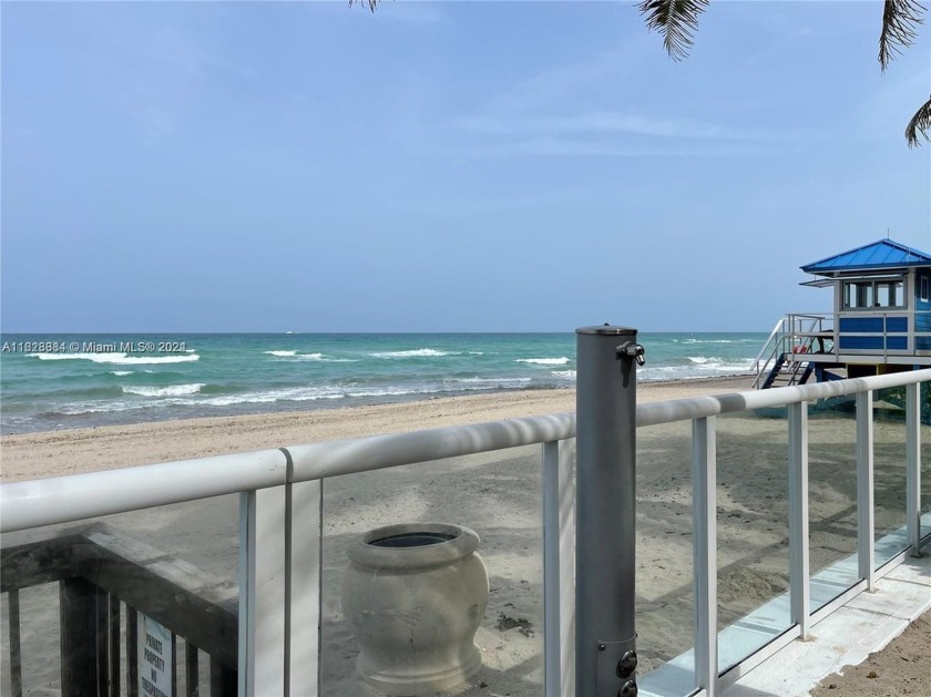 A little piece of paradise! Beautiful views of the intracoastal - Beach Condo for sale in Hollywood, Florida on Beachhouse.com