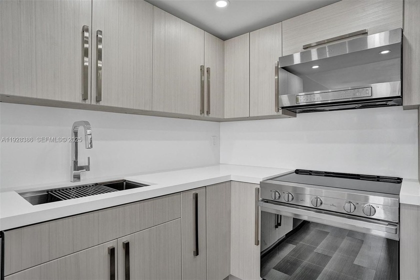 Luxury Renovated PH unit with Super beautiful water views, One - Beach Condo for sale in Hallandale Beach, Florida on Beachhouse.com