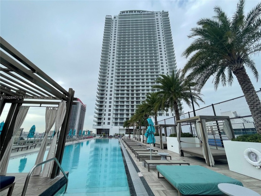Investment opportunity to own a turn-key condo unit in a five - Beach Condo for sale in Hollywood, Florida on Beachhouse.com