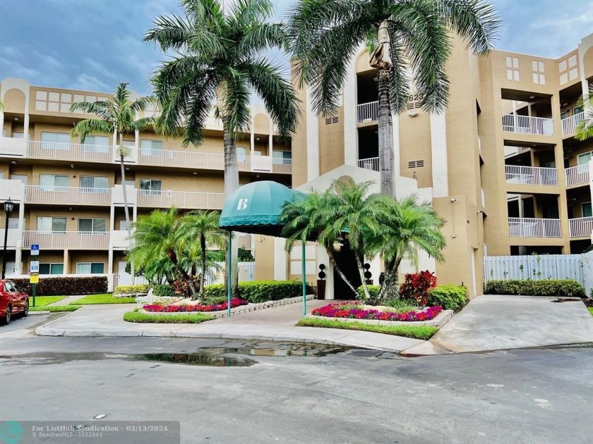Very rare opportunity to own the Carlisle model in gorgeous - Beach Condo for sale in Tamarac, Florida on Beachhouse.com