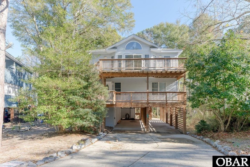 Nestled in the quiet Bay Cliff community, 133 Claw Court offers - Beach Home for sale in Kill Devil Hills, North Carolina on Beachhouse.com