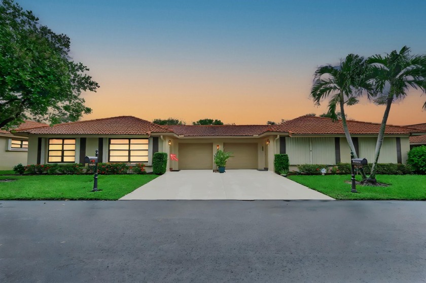 Welcome to Bent Tree Villas West, a beautifully updated - Beach Home for sale in Boynton Beach, Florida on Beachhouse.com