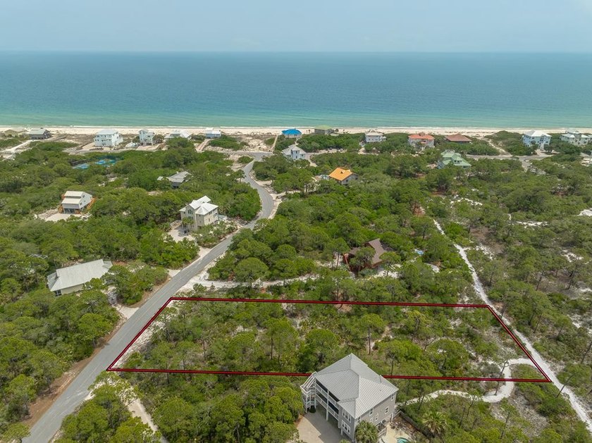 Look no further! Beautiful 1.03-acre lot in St George Plantation - Beach Lot for sale in St. George Island, Florida on Beachhouse.com