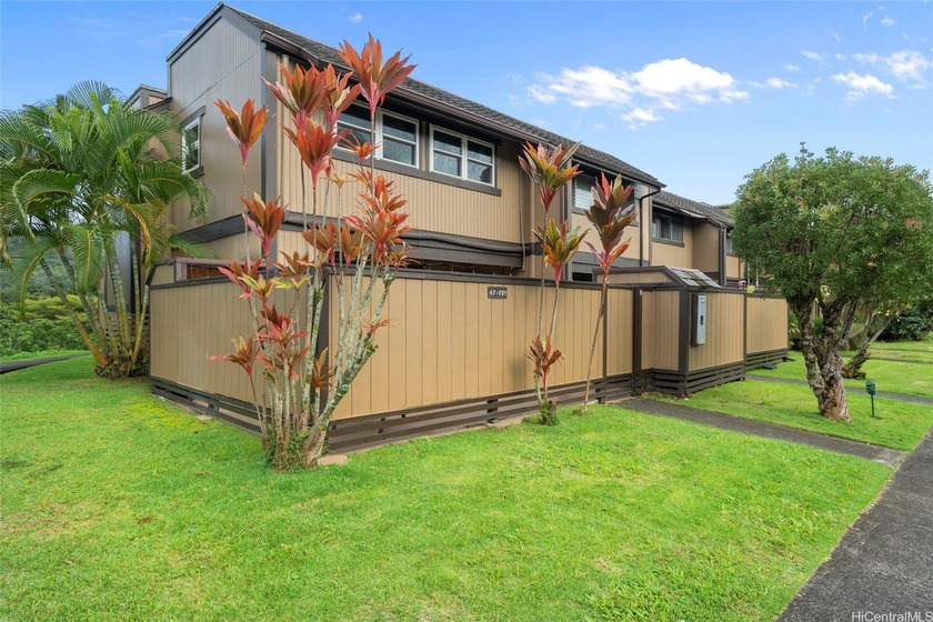 Welcome home to this charming corner-unit townhouse, where - Beach Condo for sale in Kaneohe, Hawaii on Beachhouse.com