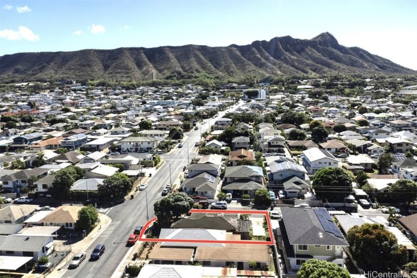 LOCATION! LOCATION! LOCATION!  Great Opportunity to build your - Beach Home for sale in Honolulu, Hawaii on Beachhouse.com