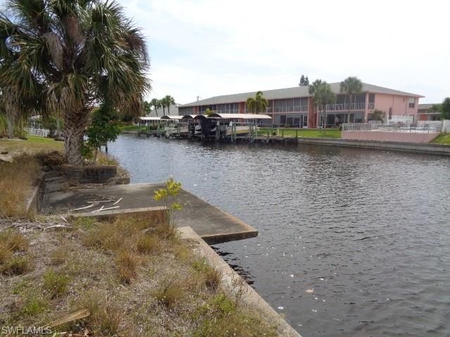RARE vacant saltwater lot in convenient Southeast Cape Coral! - Beach Lot for sale in Cape Coral, Florida on Beachhouse.com
