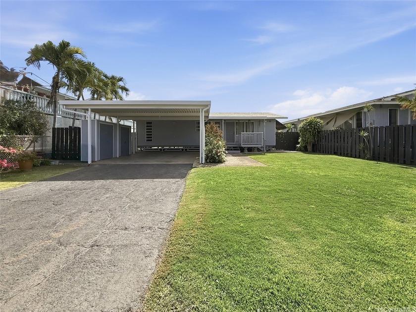 This charming single-story home perfectly balances comfort and - Beach Home for sale in Waianae, Hawaii on Beachhouse.com
