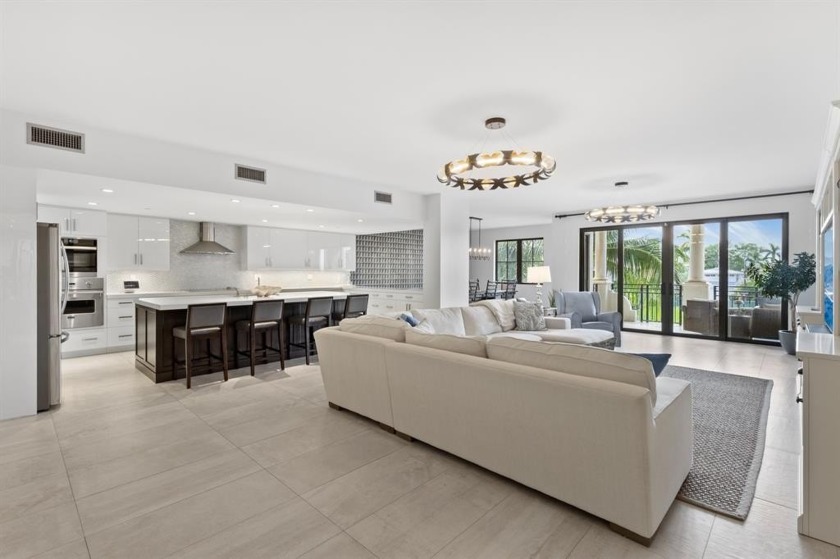 A combination of luxury, waterfront access and convenient urban - Beach Condo for sale in Fort Lauderdale, Florida on Beachhouse.com