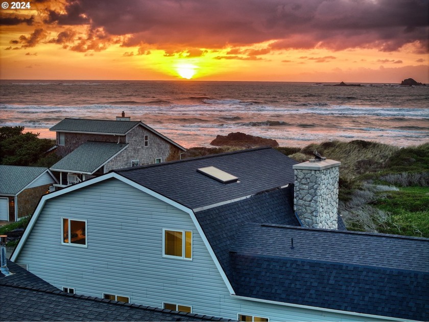 Discover your dream coastal retreat with this stunning, fully - Beach Home for sale in Gold Beach, Oregon on Beachhouse.com