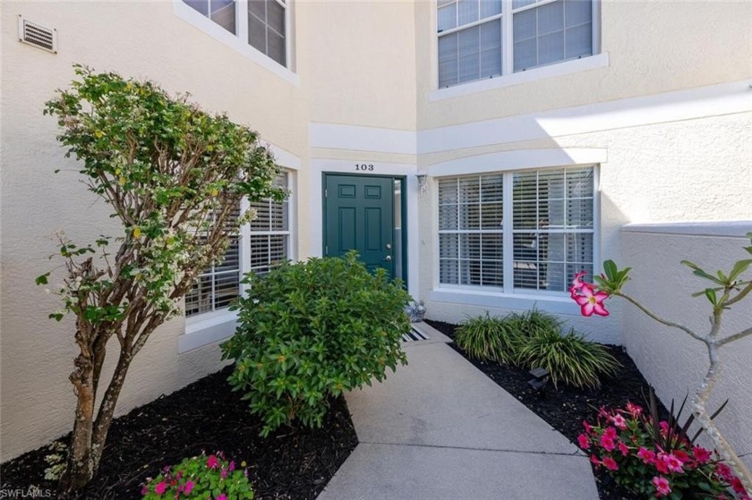 Location, Location, Location!  This adorable 2 bed/2 bath - Beach Home for sale in Naples, Florida on Beachhouse.com