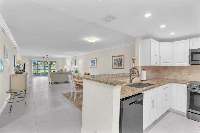 Beautifully renovated 3 bedroom condo located on the golf course - Beach Condo for sale in Atlantis, Florida on Beachhouse.com