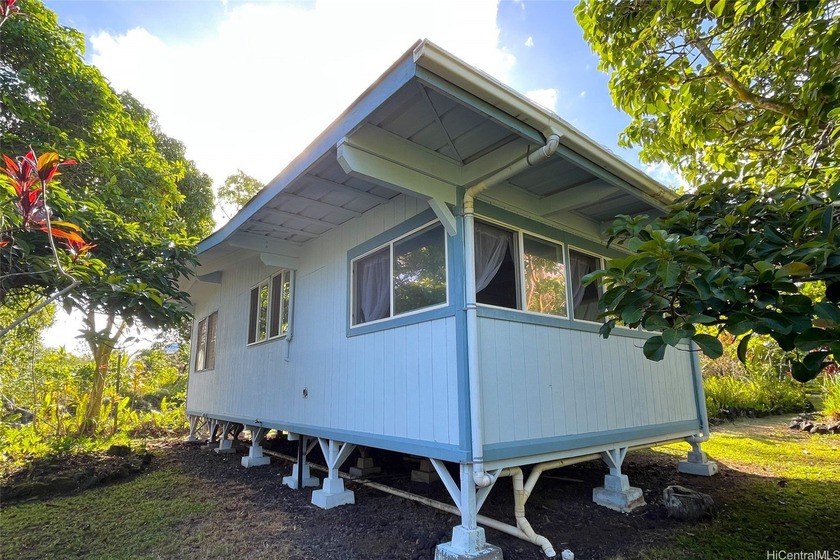 Fall in love with this charming one bedroom, one bath, one - Beach Home for sale in Pahoa, Hawaii on Beachhouse.com