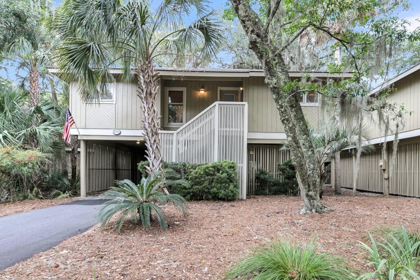 This 3 bedroom, 2 bath family layout works so well with the - Beach Home for sale in Seabrook Island, South Carolina on Beachhouse.com