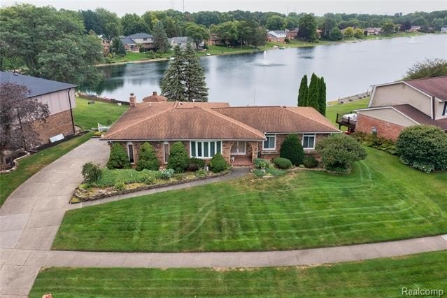 Welcome to this charming 3-bedroom, 3-bathroom home in Shelby - Beach Home for sale in Shelby, Michigan on Beachhouse.com