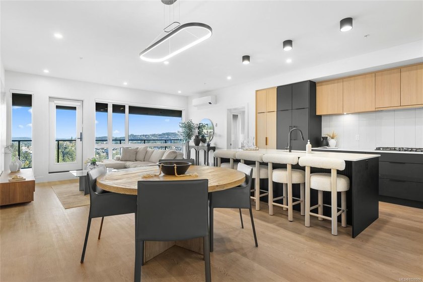 MOVE IN READY! SHOW SUITE now open 12-2pm (Thursday, Friday & - Beach Condo for sale in Langford, BC on Beachhouse.com